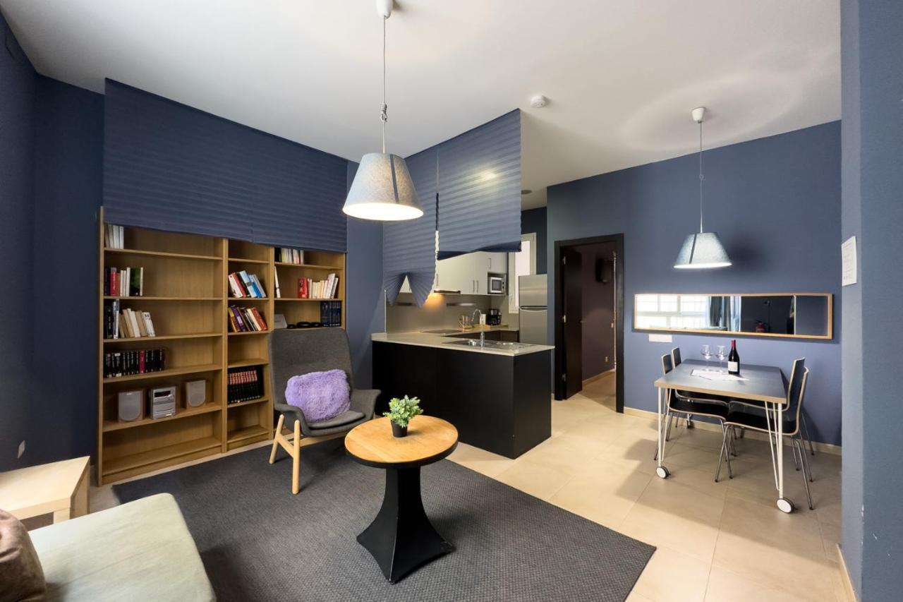 Ainb Barcelona Sants Apartments Exterior photo