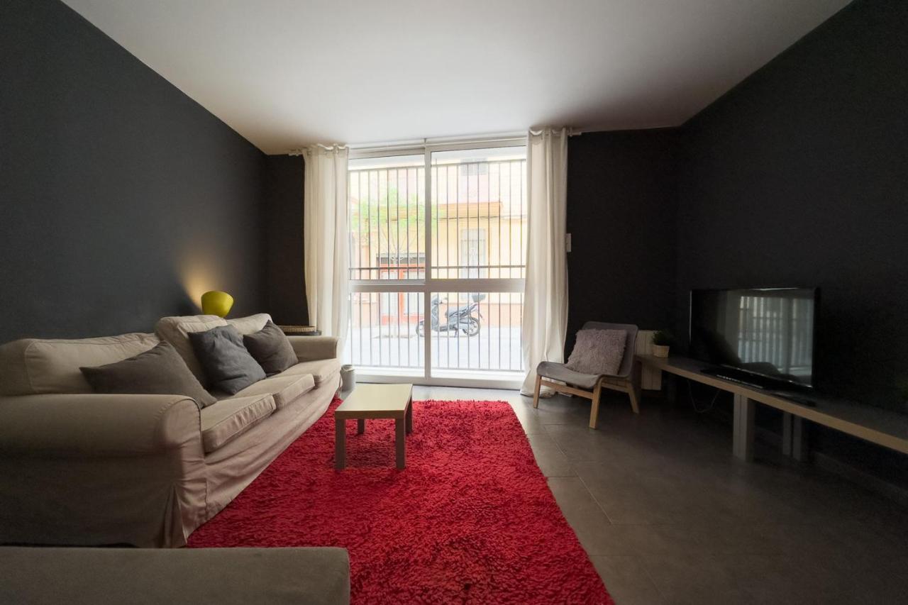 Ainb Barcelona Sants Apartments Exterior photo