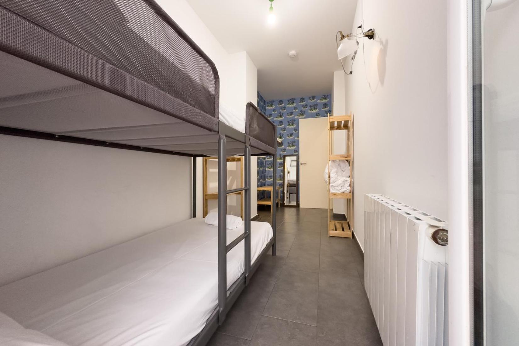 Ainb Barcelona Sants Apartments Room photo