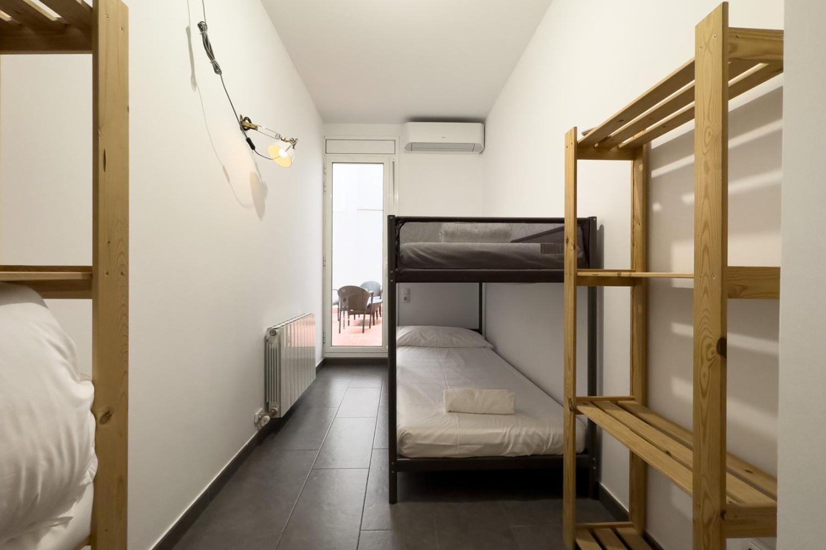 Ainb Barcelona Sants Apartments Room photo