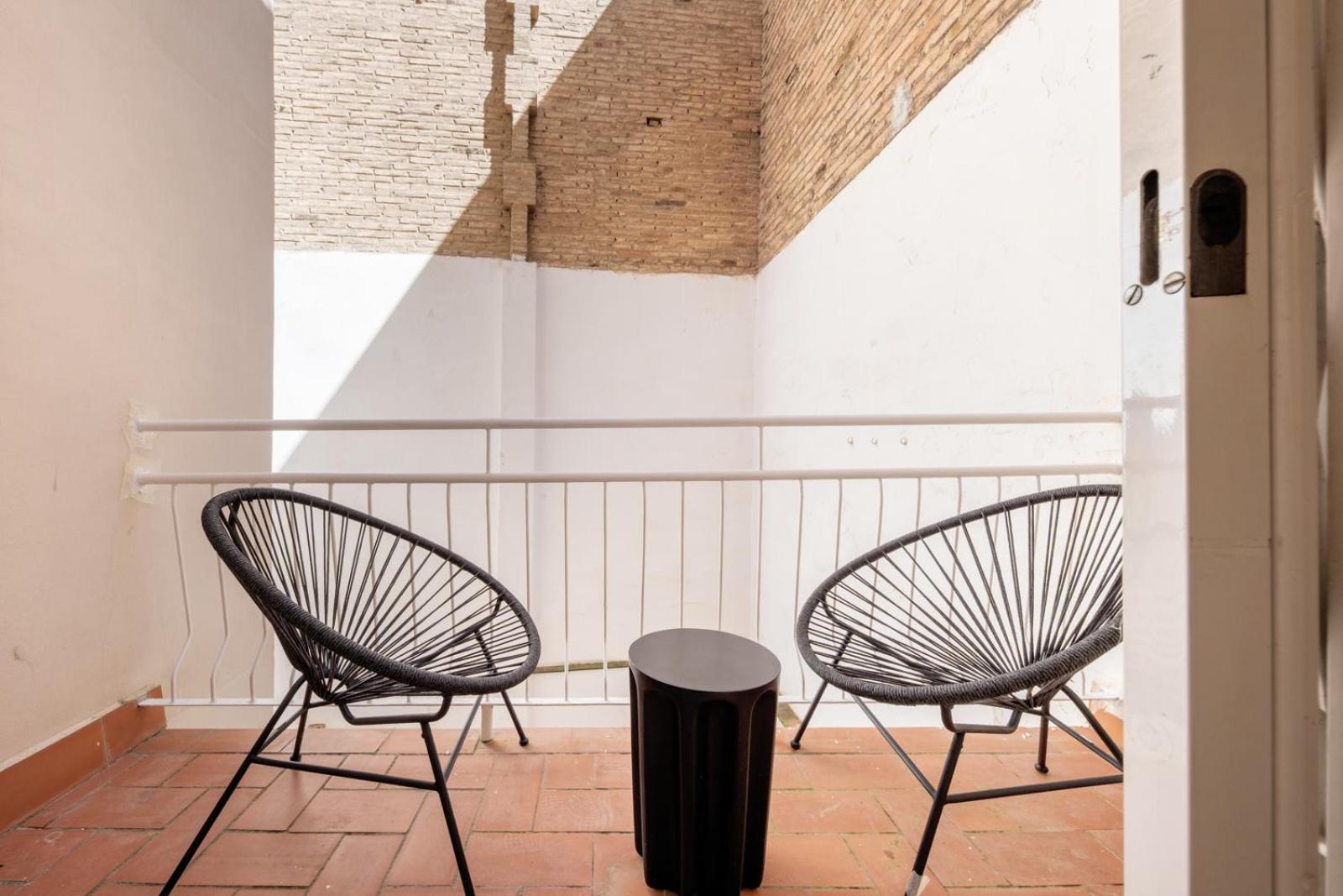 Ainb Barcelona Sants Apartments Exterior photo