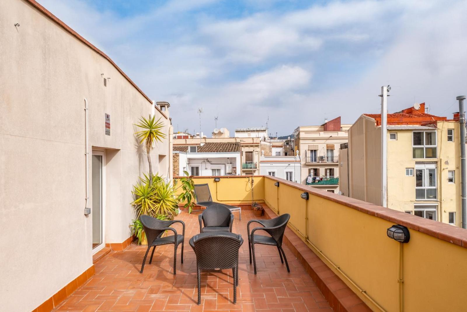 Ainb Barcelona Sants Apartments Exterior photo