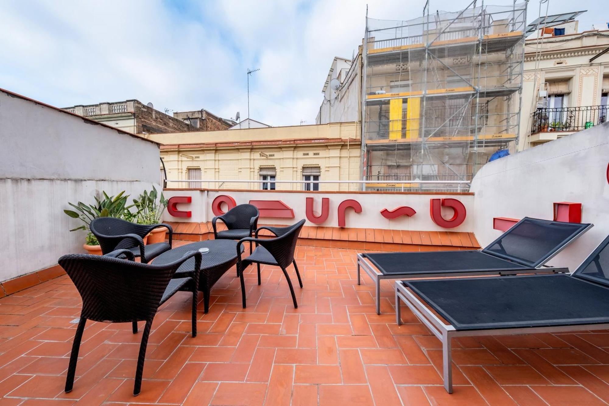 Ainb Barcelona Sants Apartments Exterior photo